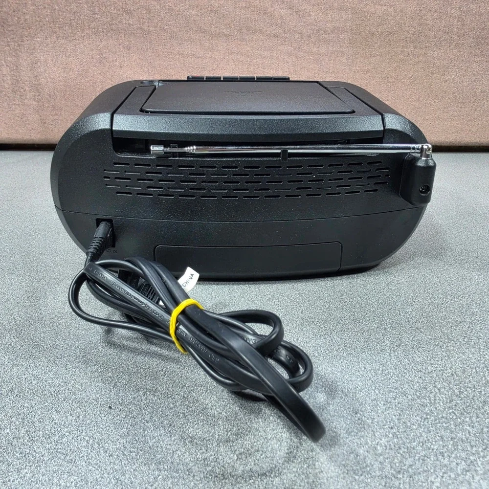 Sony CFD-S70 Boombox Portable CD Cassette Radio Player Black Mega Bass- works!